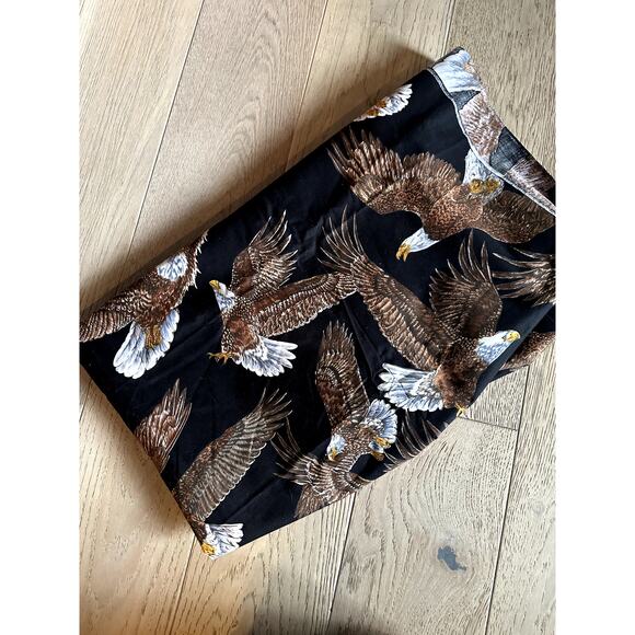 Bald Eagles in Flight Fabric (CS Shamash and Sons Inc #5693) 100% Cotton 3 Yards - Picture 1 of 5